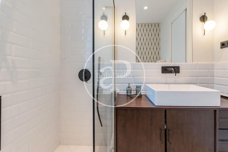 Foto 61afdd05-76fd-41aa-a580-641f6e4e6f5b. Alquiler piso ático en alquiler en retiro en Ibiza Madrid