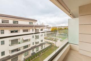 Miete Etagenwohnung  Av. de rafael nadal. Piso en alquiler en la moraleja