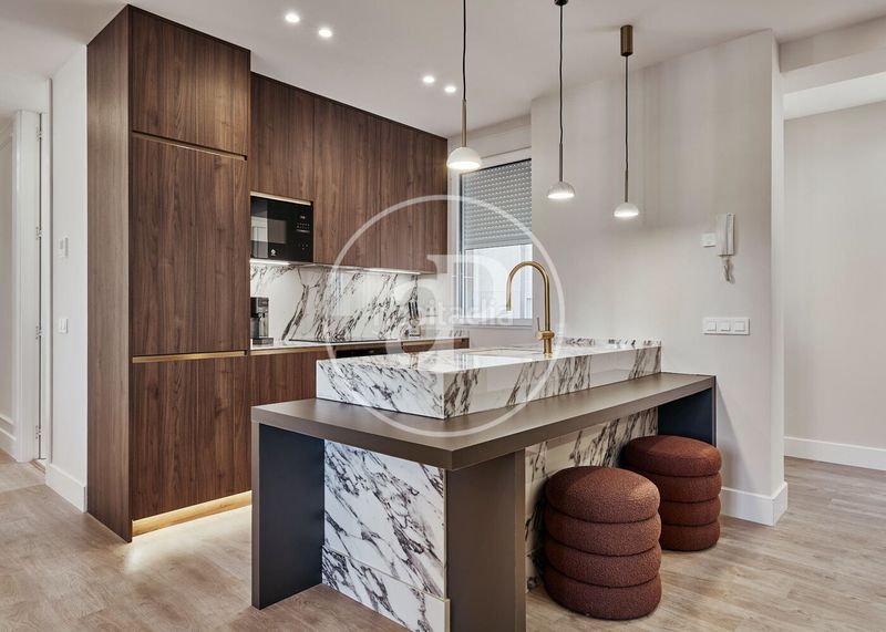 Foto dc40caeb-c64e-4890-b7ed-7de64132a2e7. Pis amb calefacció a Lista Madrid