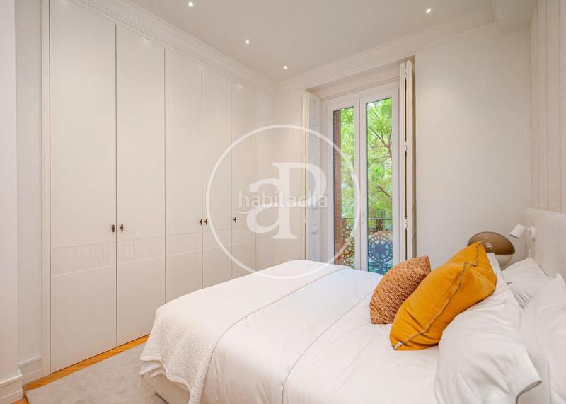 Foto 3d1f9758-8d64-4e31-81f9-51e7d168df90. Rent flat with heating in Recoletos Madrid