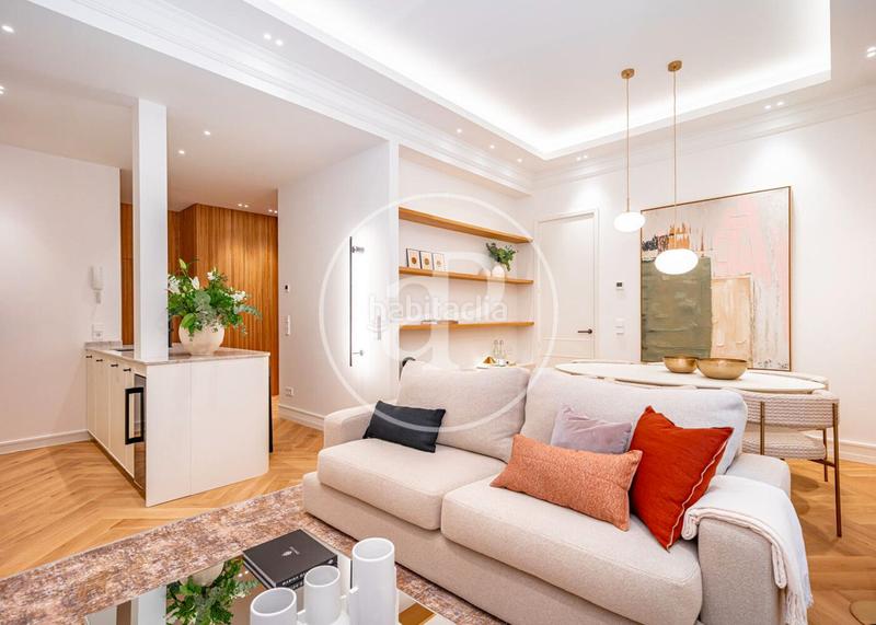 Foto 49ebc6bf-5d9d-4879-ac0e-d8cc893ab9b4. Rent flat with heating in Recoletos Madrid