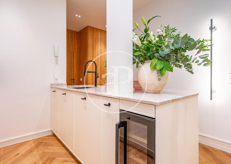 Foto 7b5e4a60-b857-47d5-8cef-12703ddb7650. Rent flat with heating in Recoletos Madrid