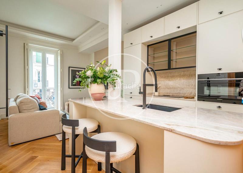 Foto c9800289-4ae7-4b31-8d5b-61145dc1f6f1. Rent flat with heating in Recoletos Madrid