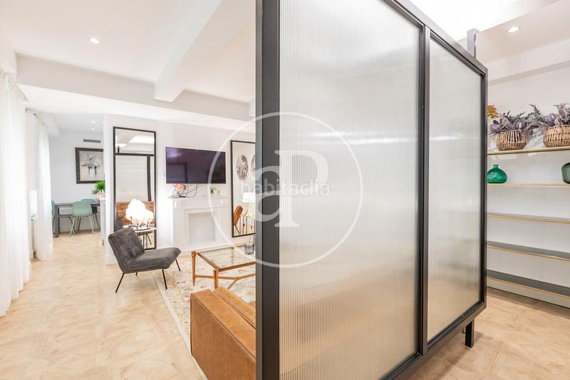 Foto 7284130b-4633-44ee-98f2-311e41cae590. Rent flat with heating in Cortes-Huertas Madrid