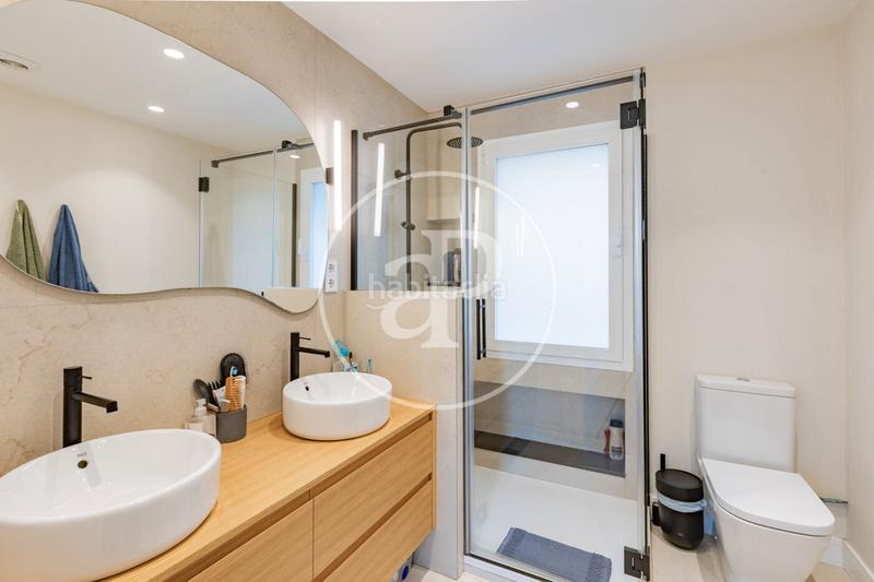 Foto fdead2cb-3436-475d-ac6a-4488b9efee2d. Miete dachwohnung mit heizung in Pacífico Madrid