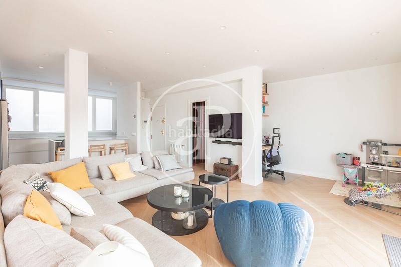 Foto b5baf813-94b2-48a5-97c8-64fc6e2c0bd2. Rent penthouse with heating in Pacífico Madrid