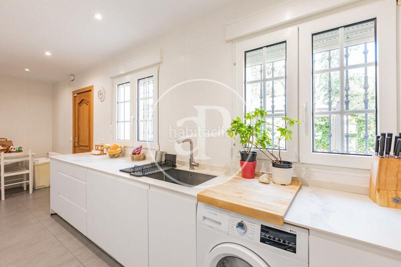 Foto 14d793f8-2895-4046-b800-72375c874e34. House with heating parking pool in El Caño-Maracaibo Rozas de Madrid (Las)