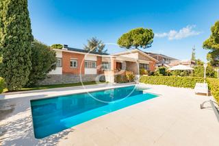 Casa a El Caño-Maracaibo. Chalet en venta en las rozas