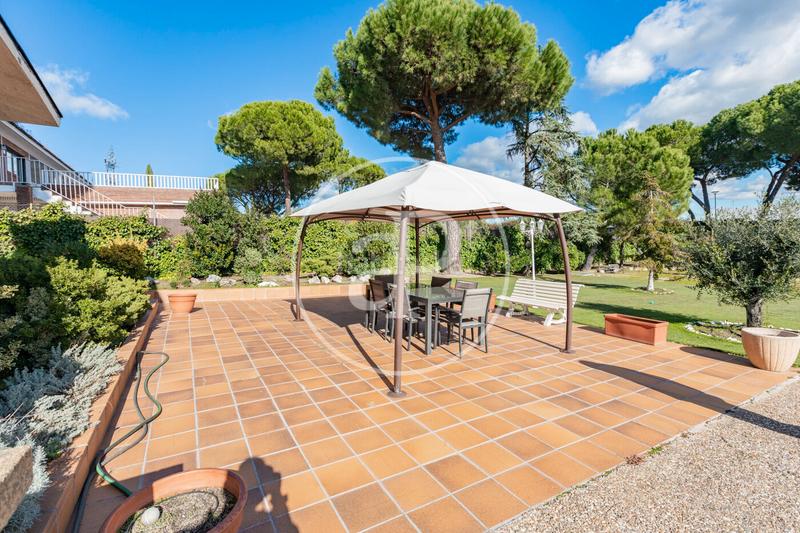 Foto d0382372-39a5-4561-bcb4-a03114ff51d9. House with heating parking pool in El Caño-Maracaibo Rozas de Madrid (Las)