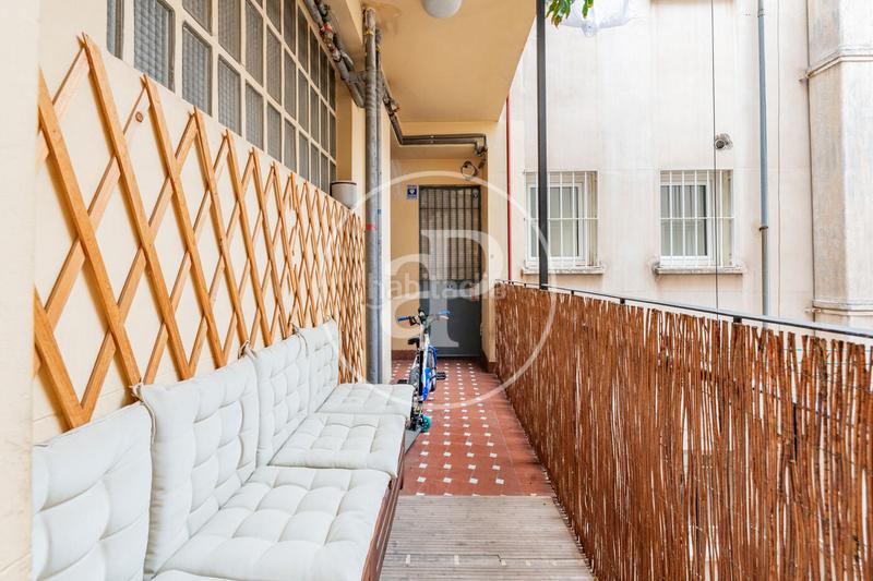 Foto 55d76449-0828-43af-bcf1-cf338c21b457. Flat with heating parking in Embajadores-Lavapiés Madrid