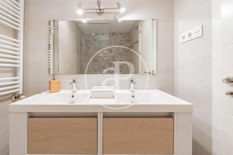 Foto a3ef2e52-c0ad-4e7c-84a8-fb00aa90a4d9. Flat with heating parking in Embajadores-Lavapiés Madrid