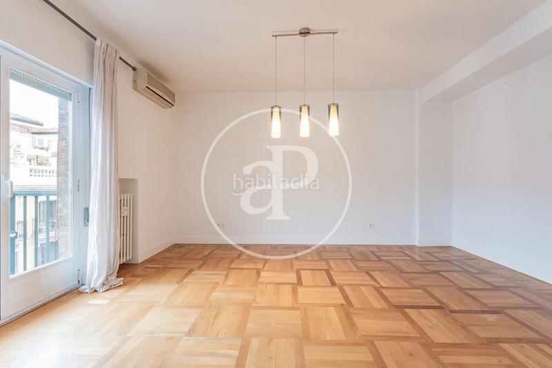 Foto b0120963-f13e-46cb-88e8-50eb0eeaf5fc. Flat with heating parking in Embajadores-Lavapiés Madrid