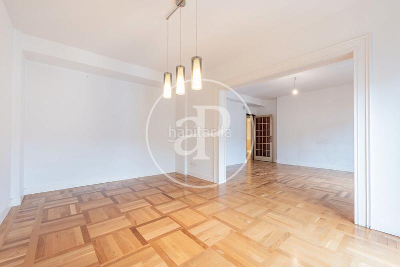 Foto c37a5823-4df7-43ee-86c1-a1516d251af8. Flat with heating parking in Embajadores-Lavapiés Madrid