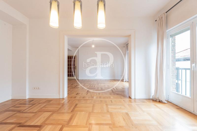 Foto c6f82971-0975-4e70-a93c-d9a459d9a703. Flat with heating parking in Embajadores-Lavapiés Madrid