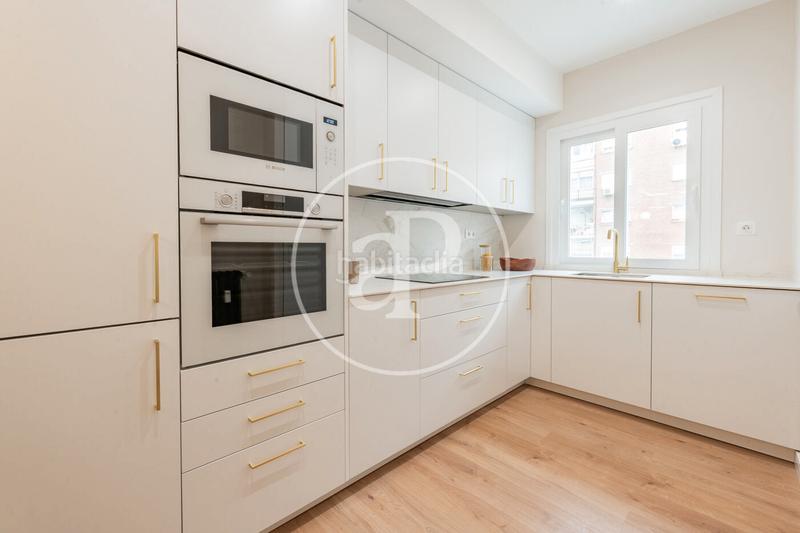 Foto 23cf982d-58f4-4e4c-96f7-0dcc0186c2d0. Alquiler piso  en calle peñascales en Fuente del Berro Madrid