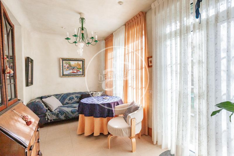 Foto 240f6b54-8911-41e5-bced-e5ee2312e5eb. Reihenhaus mit heizung parking pool in Aravaca Madrid