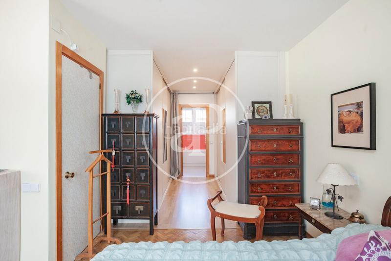 Foto 5912689c-2000-4883-9e3f-8bd63c66d86e. Reihenhaus mit heizung parking pool in Aravaca Madrid