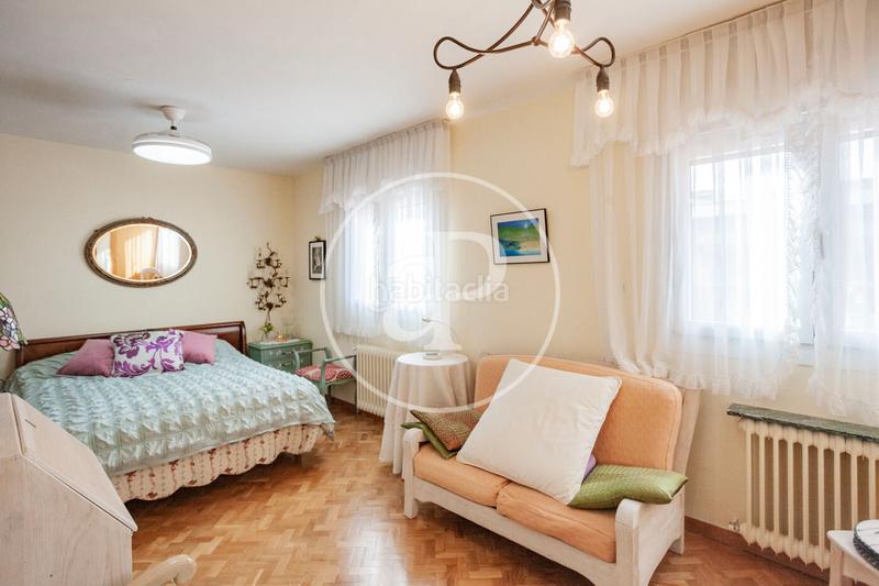 Foto 951653df-1da4-4d32-9537-286aa3efddbf. Reihenhaus mit heizung parking pool in Aravaca Madrid