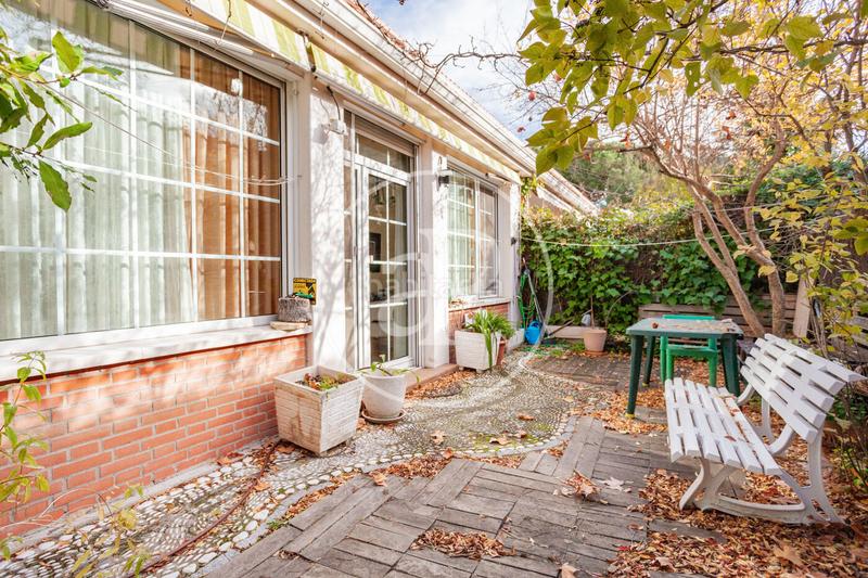 Foto b10cbe12-fd9d-4316-8ae7-3921f86a9f74. Reihenhaus mit heizung parking pool in Aravaca Madrid