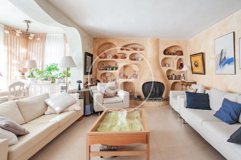 Foto d9788f5a-1c4b-4d85-8507-d61354e65dcf. Reihenhaus mit heizung parking pool in Aravaca Madrid