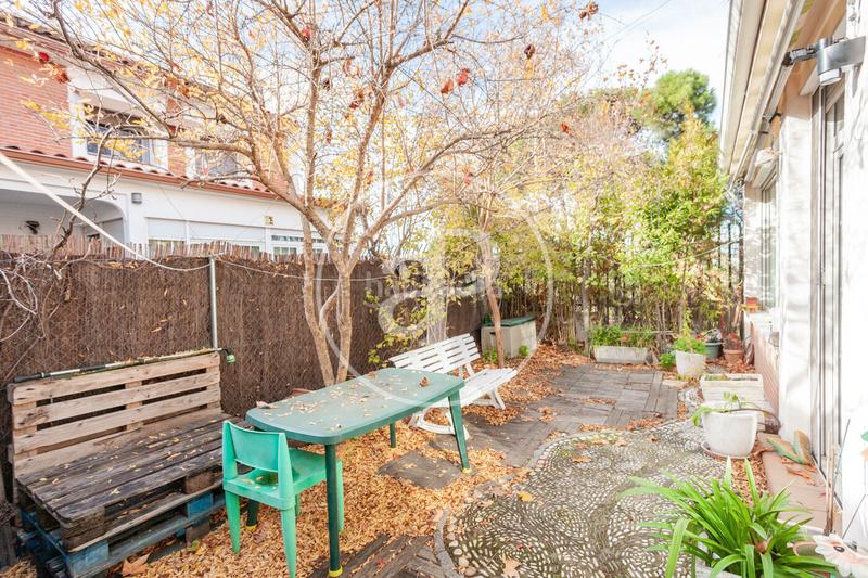 Foto fd18f013-7505-4ebd-aa5c-723356b59a51. Reihenhaus mit heizung parking pool in Aravaca Madrid