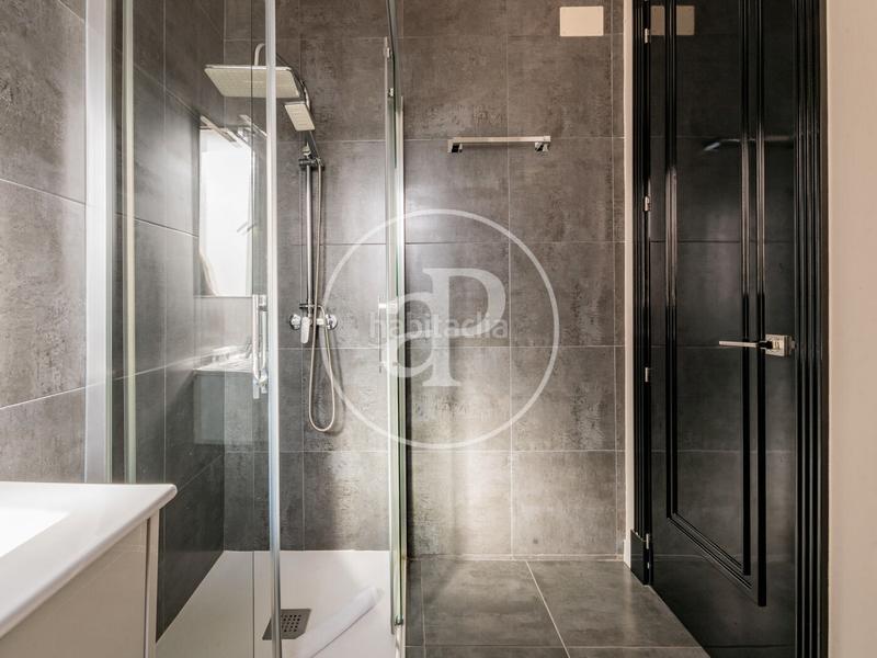 Foto c08b45d0-ae22-447b-aa44-ee376f041f28. Alquiler piso  en alquiler en gran via en Palacio Madrid