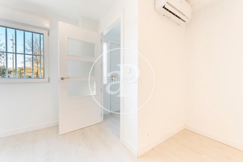 Foto 1f5ca2ce-eacf-48f1-a96a-188e166e5797. Piso dúplex en venta en paseo de yeserías en Acacias Madrid