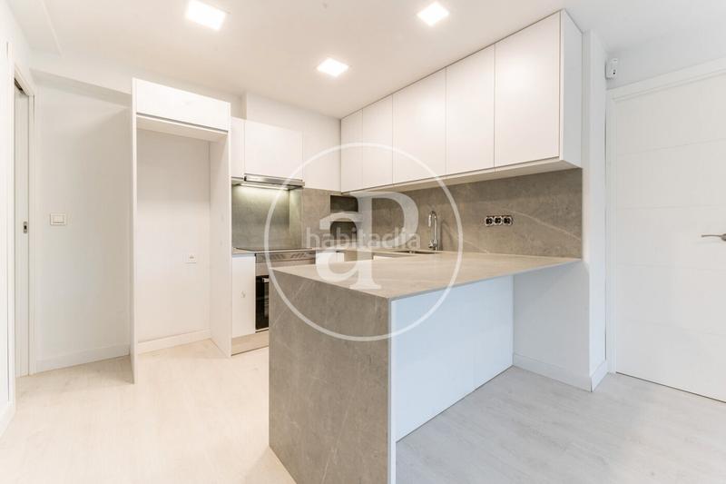 Foto 62545557-752e-45ca-a6a5-6ad7b162c2d2. Piso dúplex en venta en paseo de yeserías en Acacias Madrid