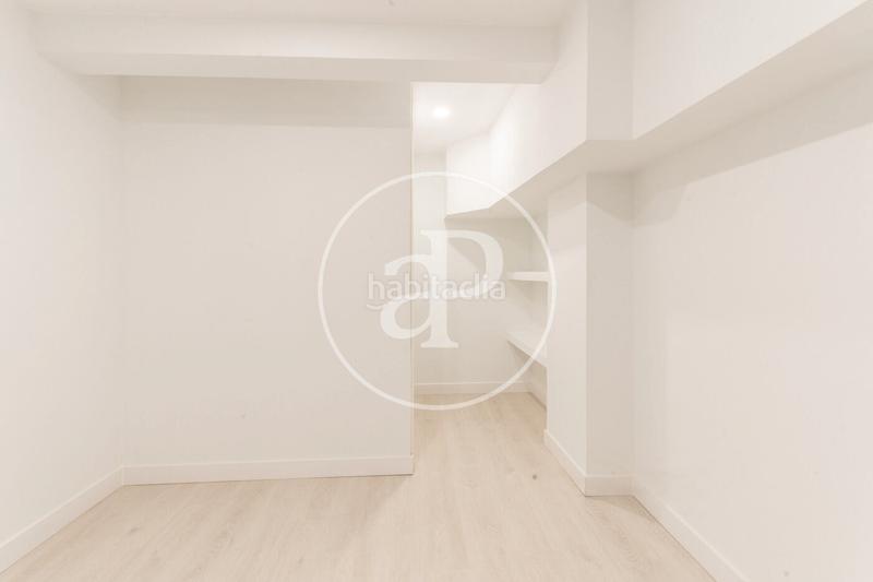 Foto a1eeac1b-0355-4119-aa44-7863f3693bfc. Piso dúplex en venta en paseo de yeserías en Acacias Madrid