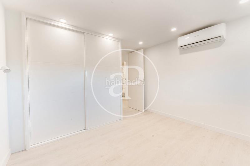 Foto bb06a655-3695-4709-93a1-057dfe064d1e. Piso dúplex en venta en paseo de yeserías en Acacias Madrid