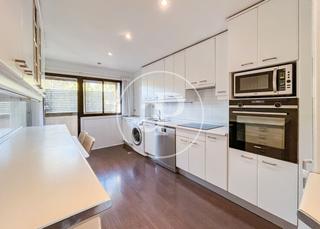 Miete Etagenwohnung  Calle rumanía. Piso en alquiler en pozuelo