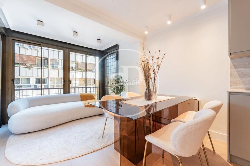 Foto 90b5d009-058c-420a-8be5-ada768fd26e3. Piso  en venta en calle maldonado en Castellana Madrid