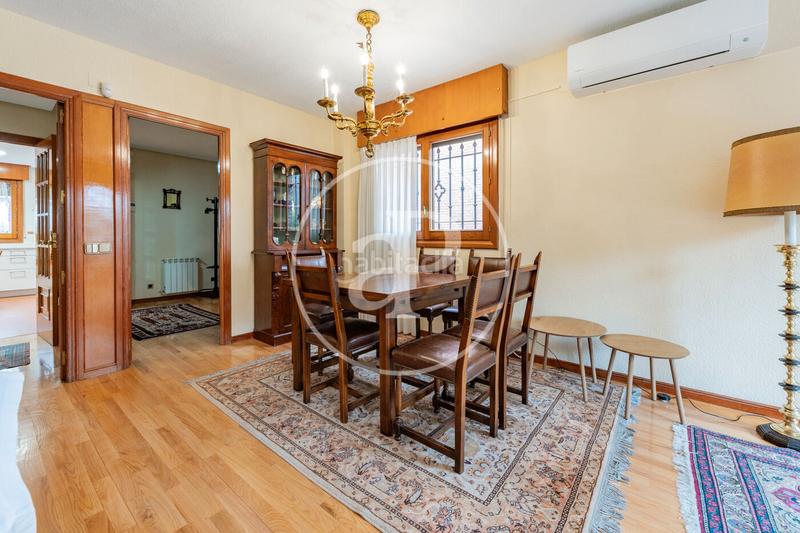 Foto 3f78e5a1-6827-4255-85c3-3fe77a11d750. Alquiler casa chalet independiente en alquiler en eduardo mazón en Madrid