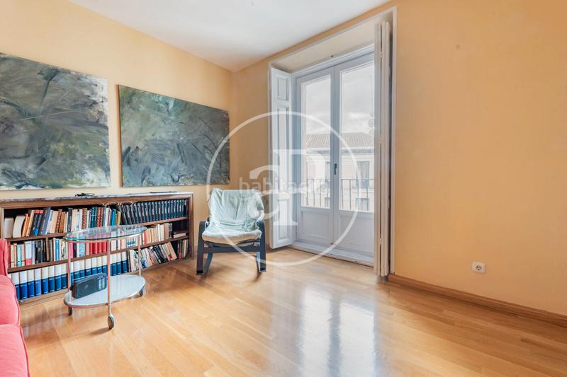 Foto 5a732fff-f09c-4faf-8e98-142c569ab01c. Piso  en venta en Sol en Sol Madrid