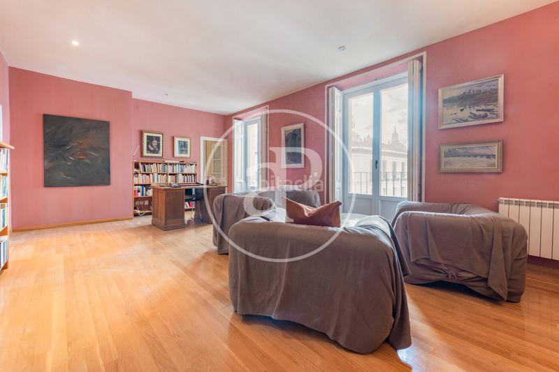 Foto ff16949d-5491-43a3-8929-124d632f02ce. Piso  en venta en Sol en Sol Madrid