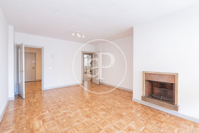 Foto 3727d391-db47-4f69-a4aa-4fab3a6ecaab. Location appartement avec chauffage parking dans Castellana Madrid