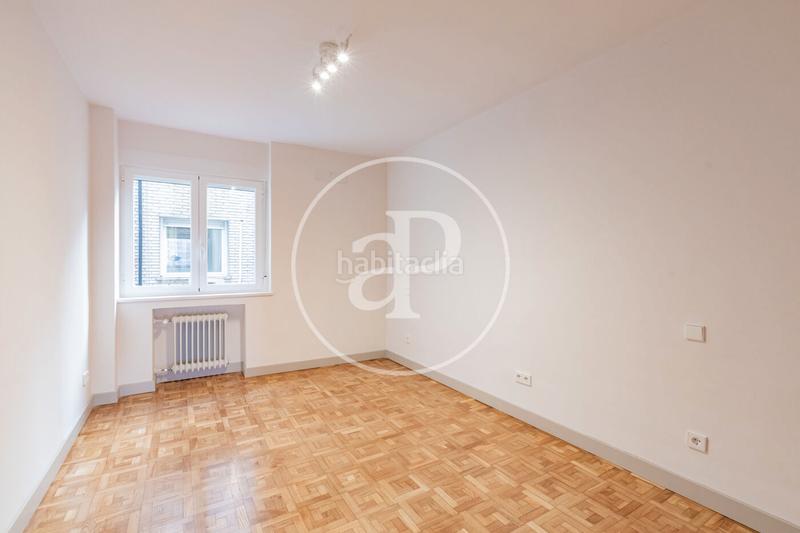 Foto 51f3177b-208b-42a0-a3b0-c226feff4ce4. Location appartement avec chauffage parking dans Castellana Madrid