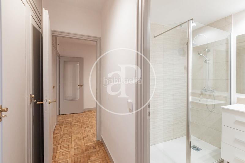 Foto 5df29cff-0007-46fd-9dbd-3b00b1c07573. Location appartement avec chauffage parking dans Castellana Madrid