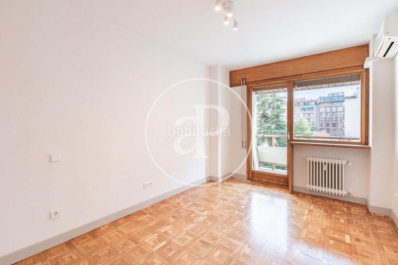 Foto 67f07917-3e5a-4a34-94fd-990e6e8b905e. Location appartement avec chauffage parking dans Castellana Madrid