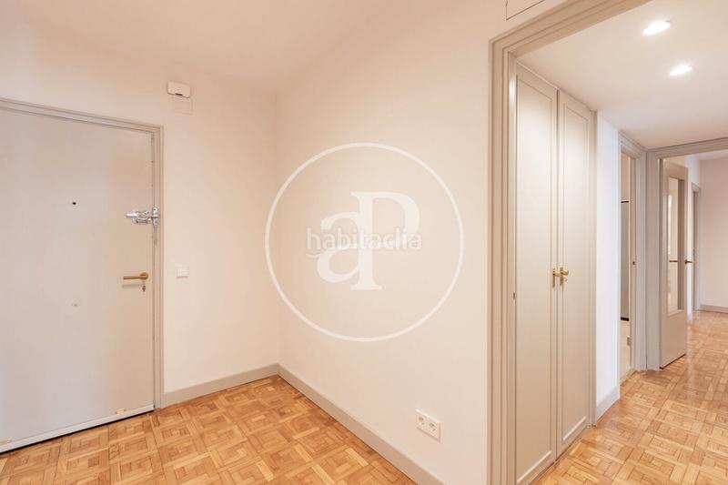 Foto ccde16f3-ae20-42b2-af53-f0943b7d8f6b. Location appartement avec chauffage parking dans Castellana Madrid