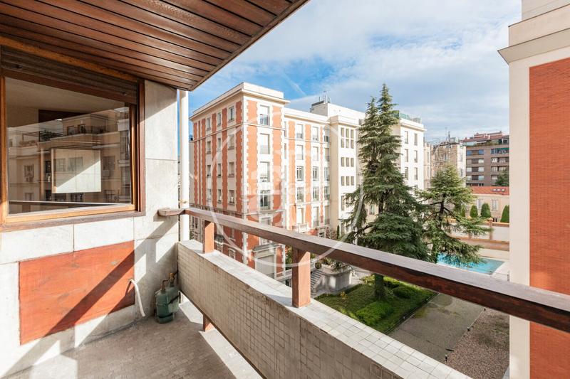 Foto e66060d0-4912-4a7e-bef7-c0624c64be24. Location appartement avec chauffage parking dans Castellana Madrid