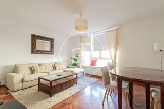 Rent Loft  C. de recoletos. Piso en alquiler en recoletos