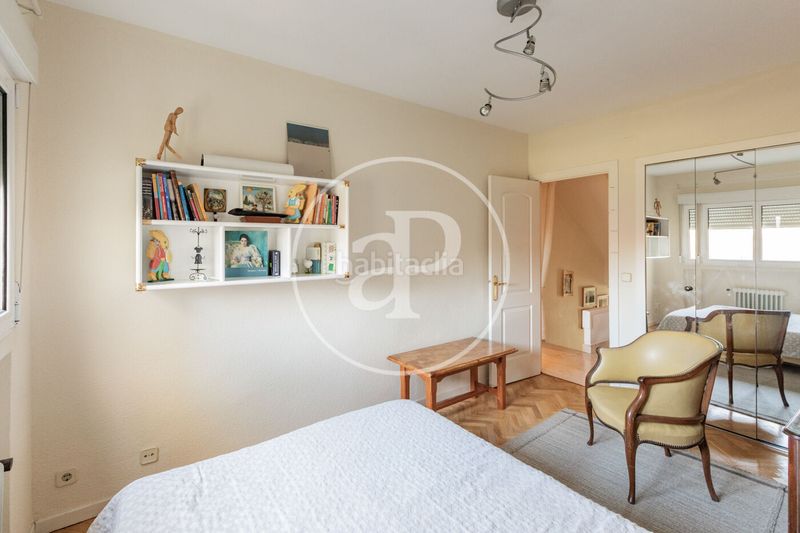 Casa adosada en c. de federico agustí 5 adosado en venta en el plantío en Madrid - Imagen 25