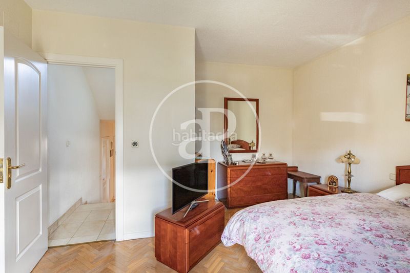 Casa adosada en c. de federico agustí 5 adosado en venta en el plantío en Madrid - Imagen 28