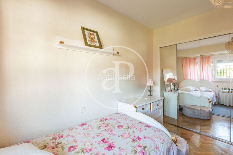 Casa adosada en c. de federico agustí 5 adosado en venta en el plantío en Madrid - Imagen 22