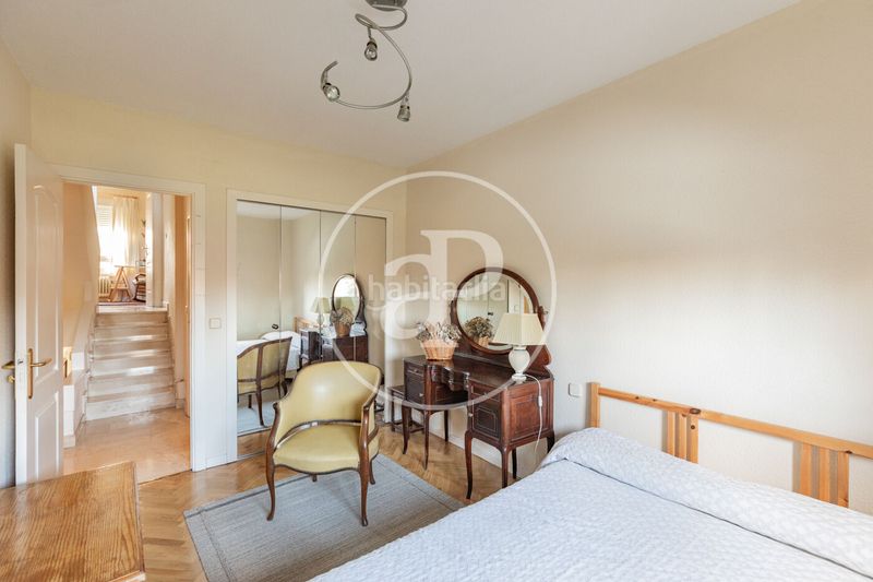 Casa adosada en c. de federico agustí 5 adosado en venta en el plantío en Madrid - Imagen 24