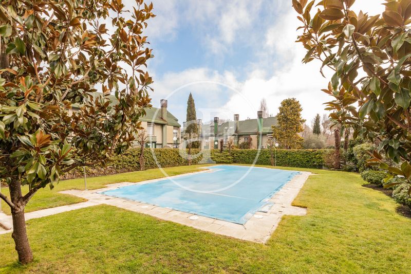 Casa adosada en c. de federico agustí 5 adosado en venta en el plantío en Madrid - Imagen 51