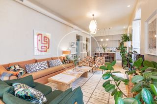 Piso  C. de jesús y maría. Piso en venta en el centro de madrid