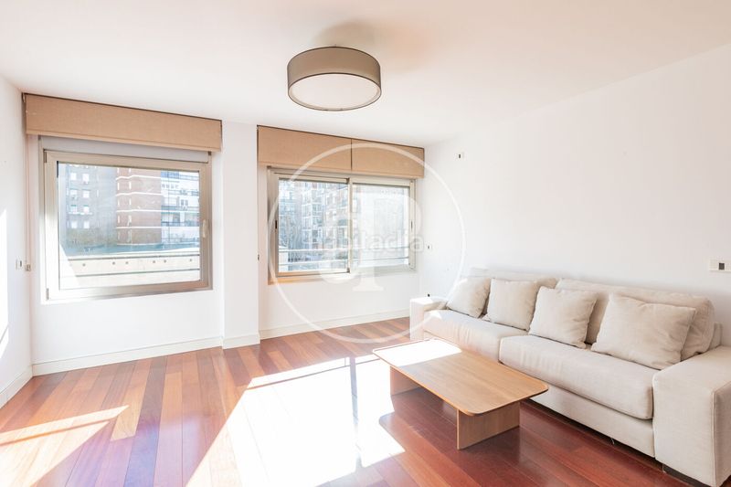 Foto 91365f6d-6a6c-4e65-aac8-4b994b5fdae3. Pis amb calefacció aparcament piscina a Ríos Rosas-Nuevos Ministerios Madrid