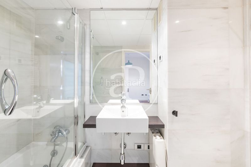 Foto 98858384-9079-49cb-ad91-03700cc326a3. Pis amb calefacció aparcament piscina a Ríos Rosas-Nuevos Ministerios Madrid